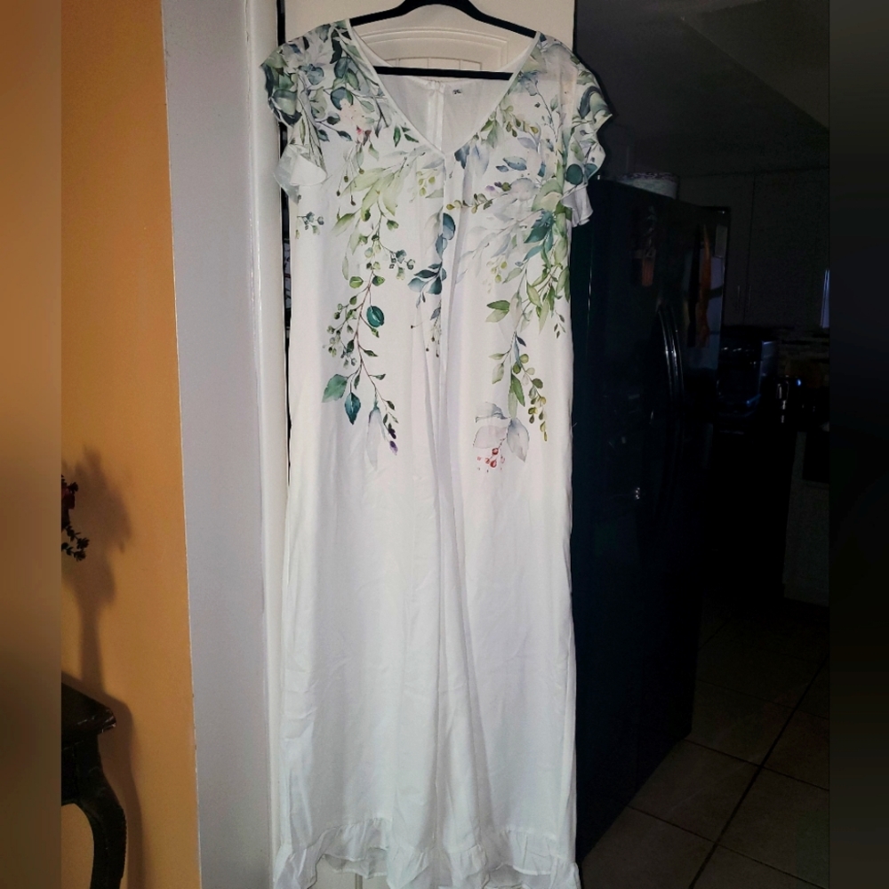 White floral jumpsuit 3xl